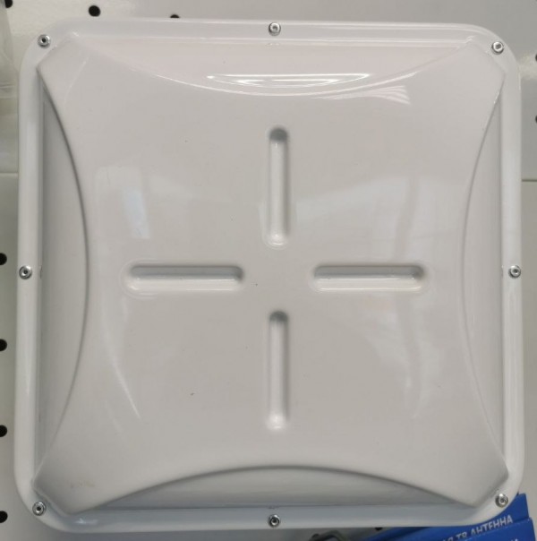 Антенна 18F (MIMO4GLTE1800)14дБ